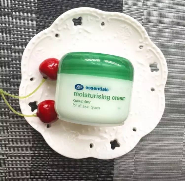 秋冬油皮混油皮,混油皮秋冬保湿面霜推荐