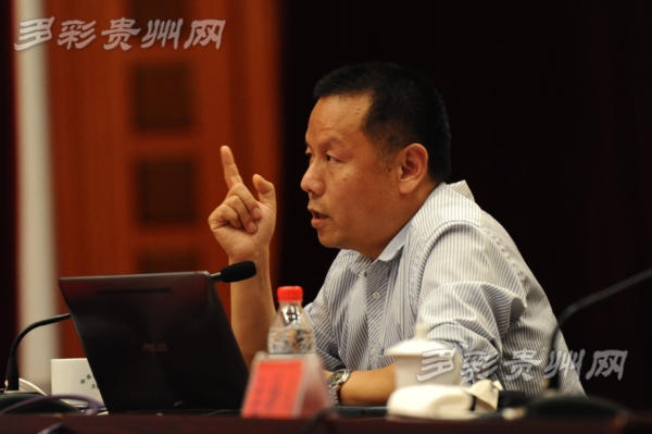 swift鍔卞織婕旇瑙嗛,swift鍔卞織婕旇