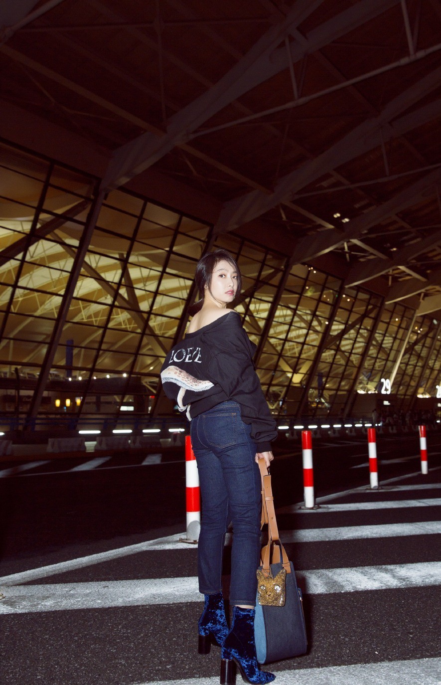 宋佳和杨幂穿衣搭配,杨幂宋佳靠一个发型变少女