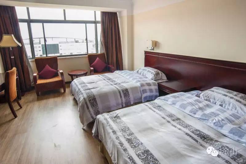 上海申鑫金山体育场,申鑫金山体育