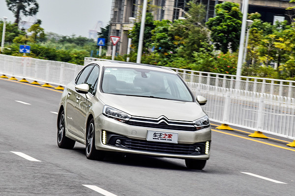 雪铁龙c4世嘉1.6l手动测评,雪铁龙c4世嘉1.6t测评