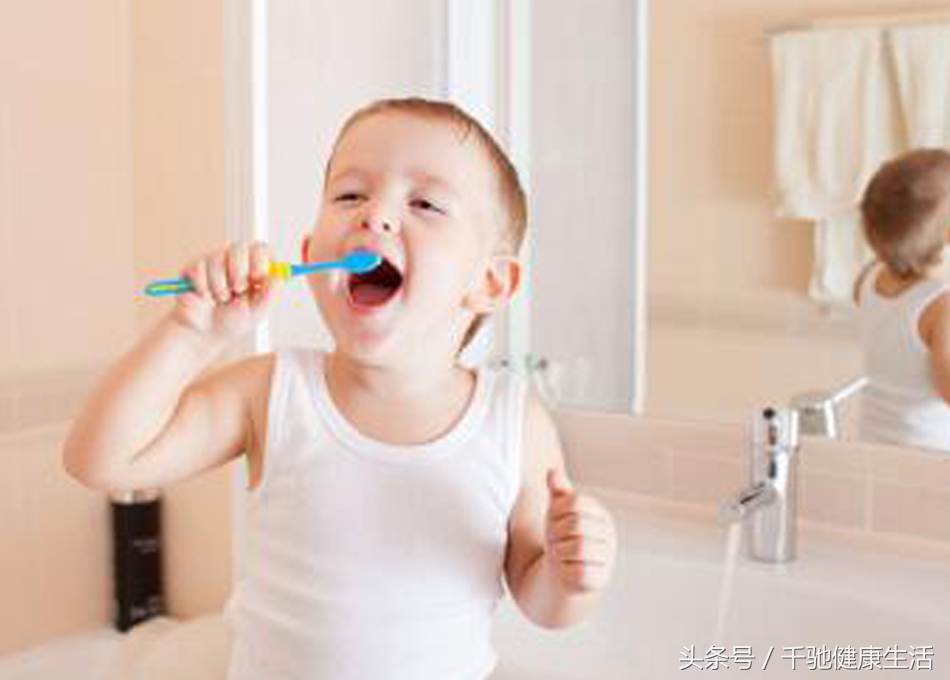 四个月宝宝出牙不适,牙胶缓解出牙期不适