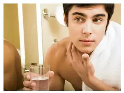 手刮式剃须刀护肤,什么剃须刀又方便又很好用