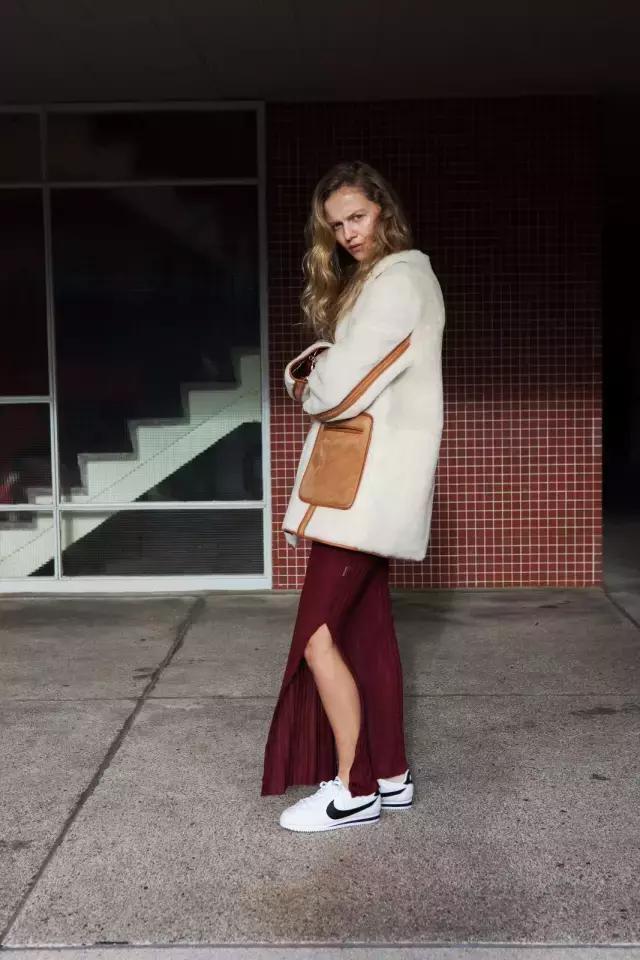 洛杉矶联名阿甘鞋,阿甘鞋联名红