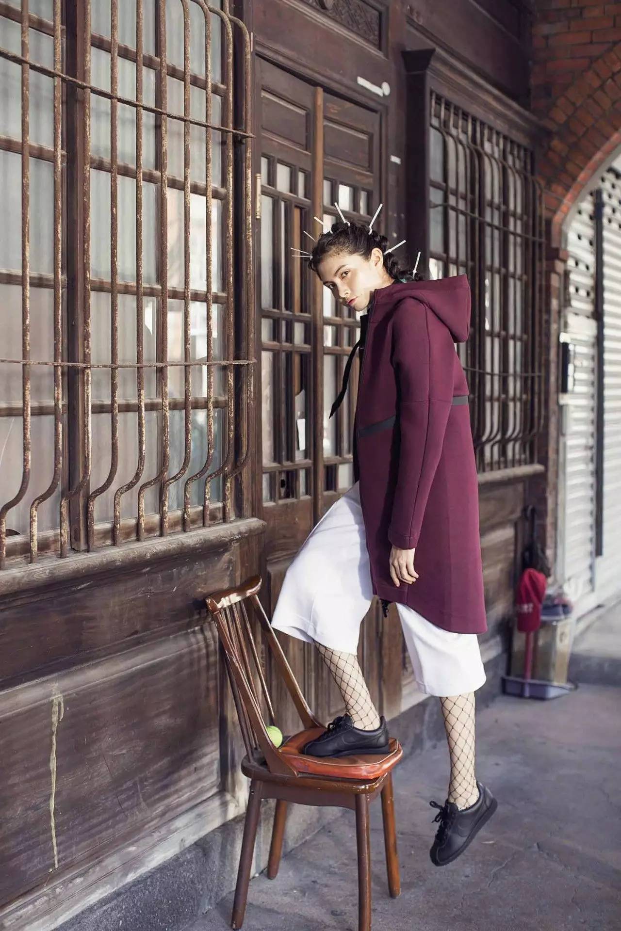 台妹演绎NikeSportswearTechPack型录