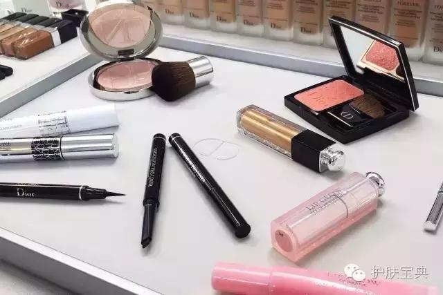 最值得一试的彩妆新品,最新彩妆系列推荐
