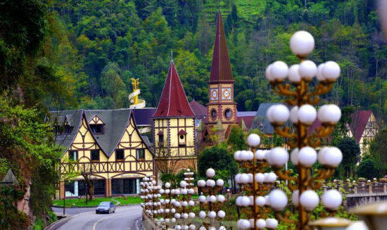 秋冬最暖最放松的就是泡温泉啦，推荐六个四川泡汤绝佳去处