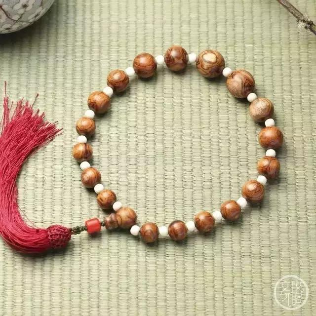 细压发圈的戴法,四圈太松五圈太紧