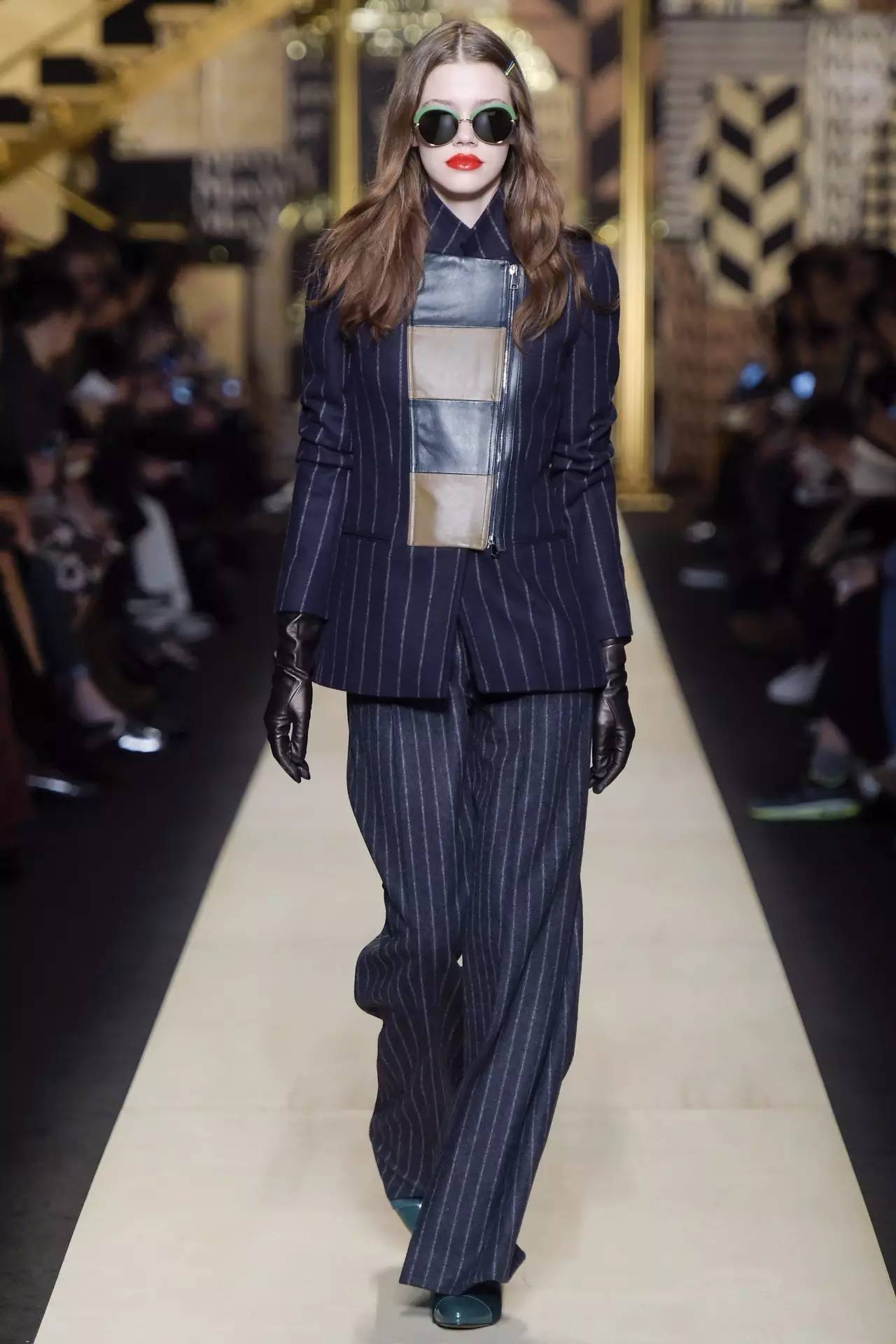 你妈做梦也没想到，你居然会被一个女人掰弯！