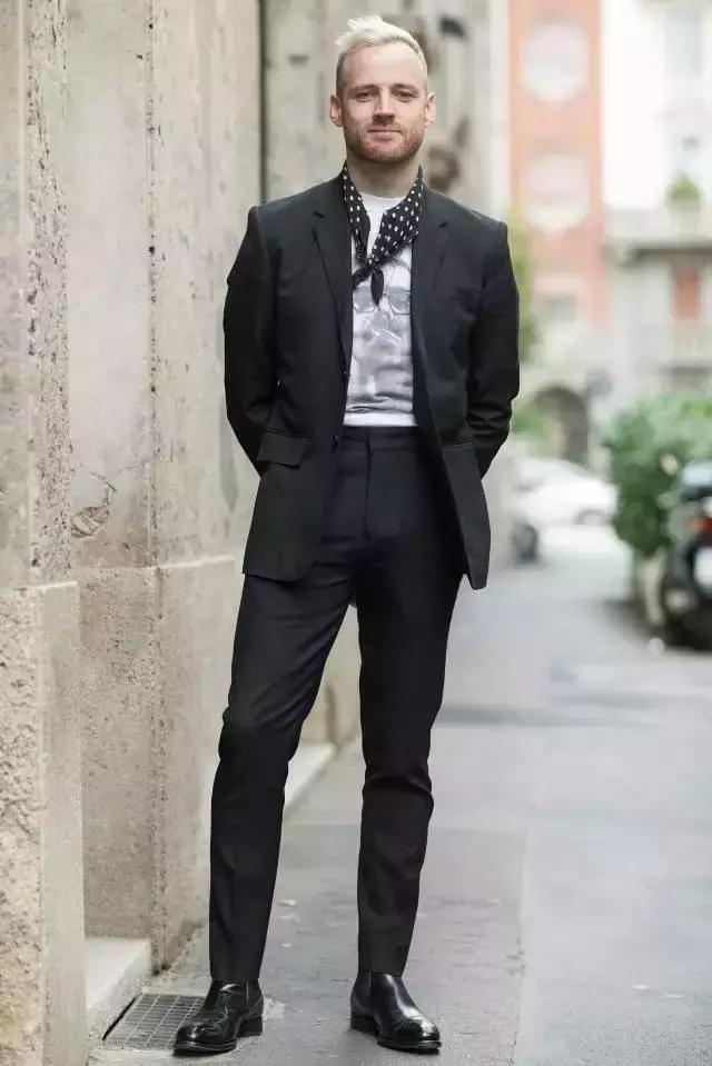 男装痞帅街拍西装杀,街拍成熟男装搭配图