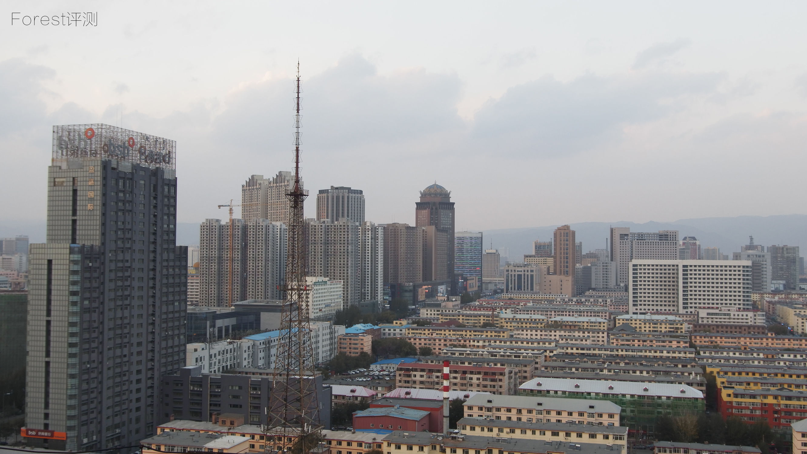 4k运动相机和小蚁微单哪个好,小蚁微单12-40镜头一般是拍什么