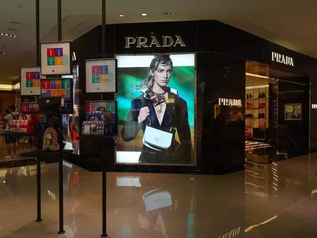 这里买一线大牌比香港便宜3成！风景还很美！