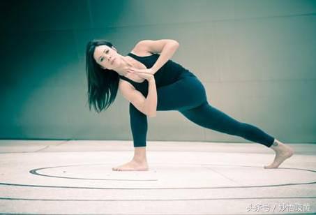 驼背去医院矫正驼背能报销医保吗,矫正驼背神器对驼背有用吗