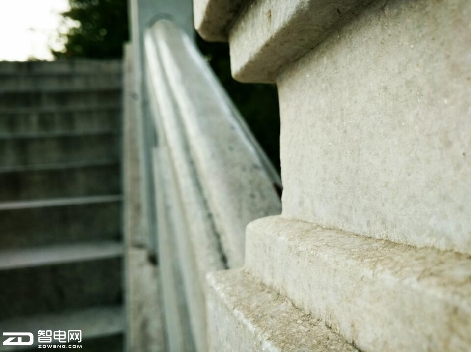 oppor9s柔光摄像头价格,oppor9s清新绿开箱视频