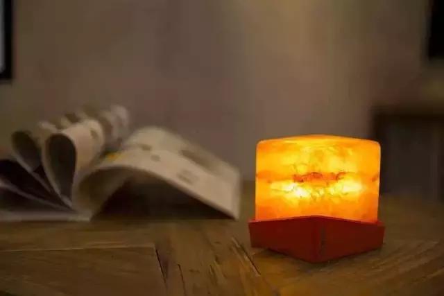 点一盏盐灯，安抚那些说不出的慌张｜生活家