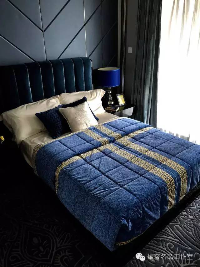 奢侈品versace范思哲男包,意大利时尚奢侈品牌范思哲versace