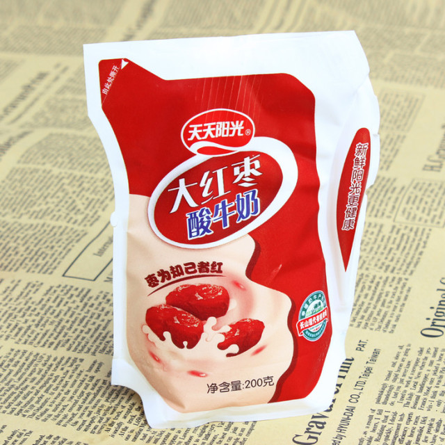 袋牛奶和盒子牛奶一样吗,牛奶包装盒和袋有什么区别