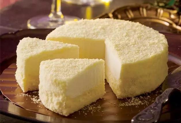 不出国门就能享受进口好商品,不出国门也能观赏到异国风情建筑