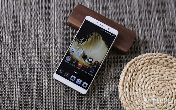 中兴天机七max,中兴天机7max很卡