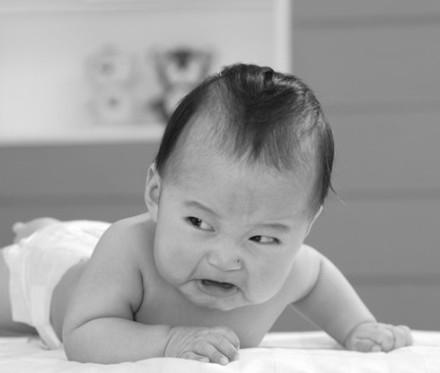 宝宝睡觉踢被子有可能是病，良心医生推荐这几招，务必要看！