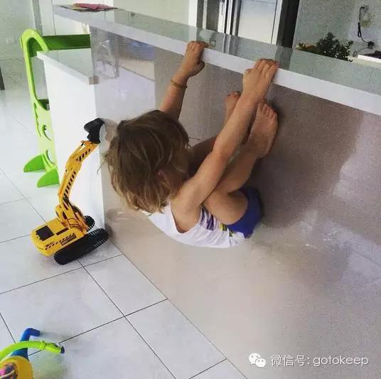 八块腹肌的小怪兽,腹肌小怪兽