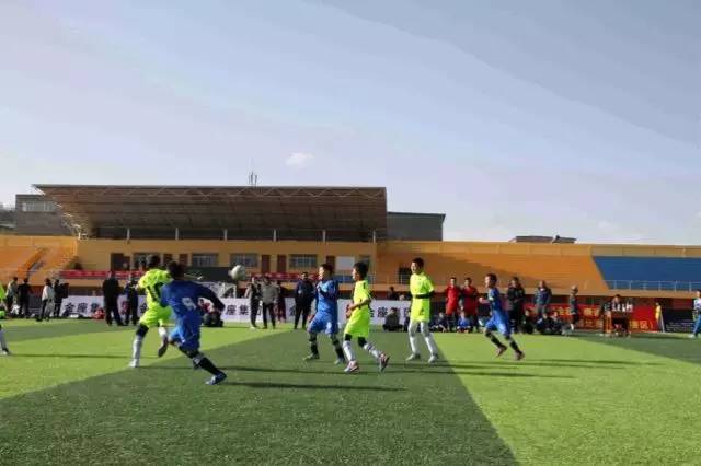 精彩的青少年足球比赛视频,厉害了参赛队伍高分拿下一等奖