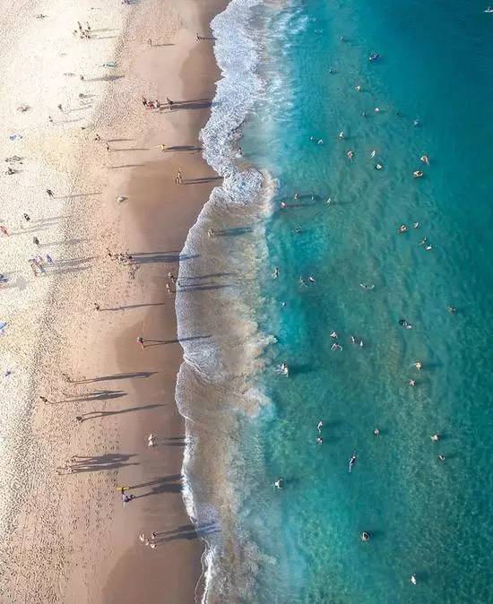 壹闻:地标里藏裸模 彩绘艺术家创人体新玩法