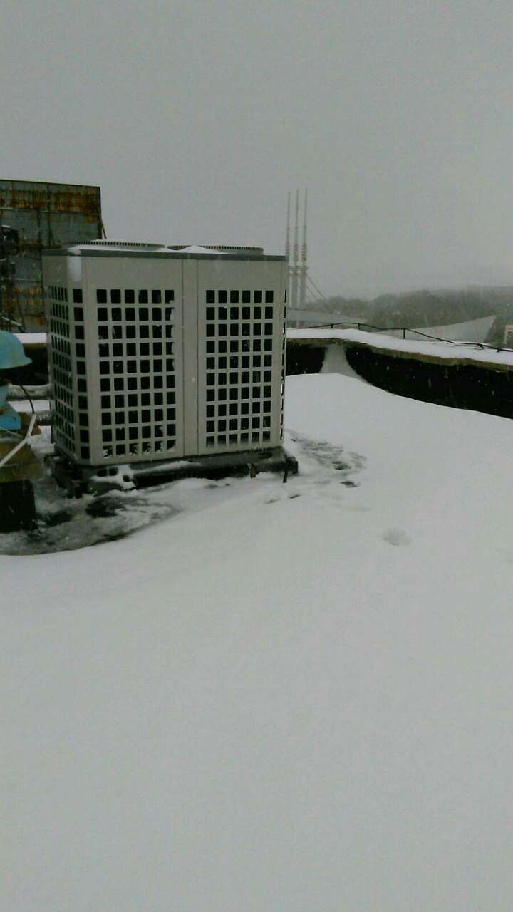 空气能机组结霜怎么办,市面上有结霜的空气能热泵吗