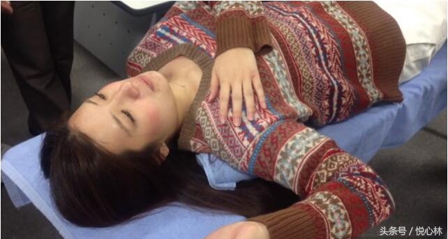 5秒缓解颈肩酸,日本缓解颈椎的膏药