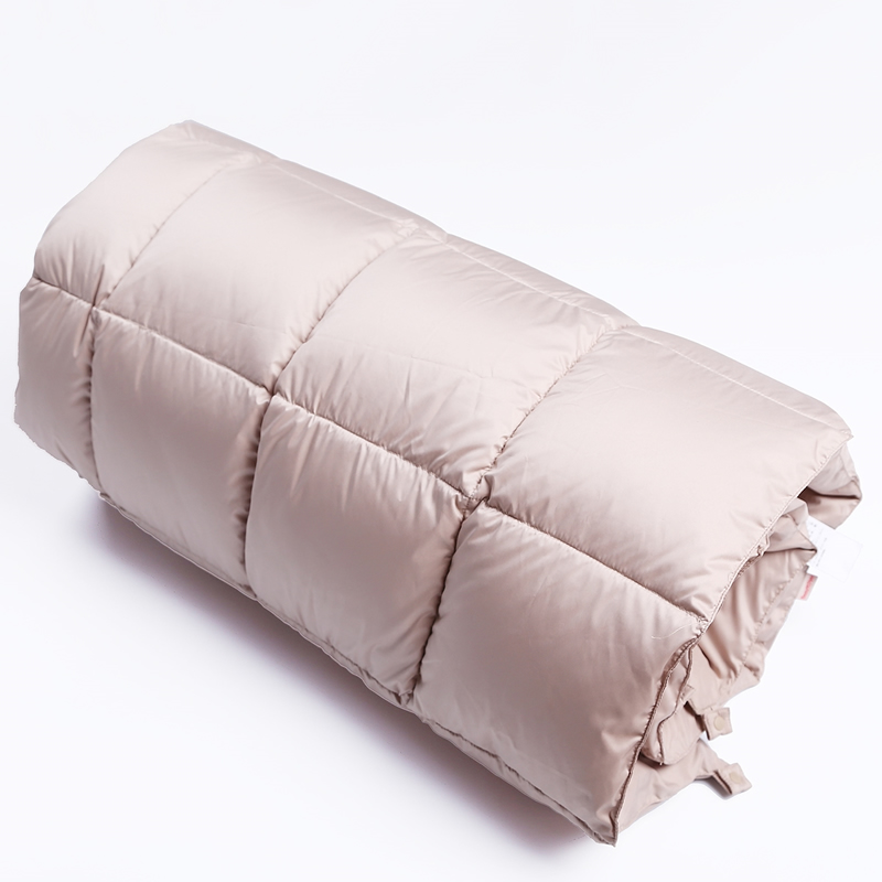 保暖吸湿透气的优质加厚羽绒被