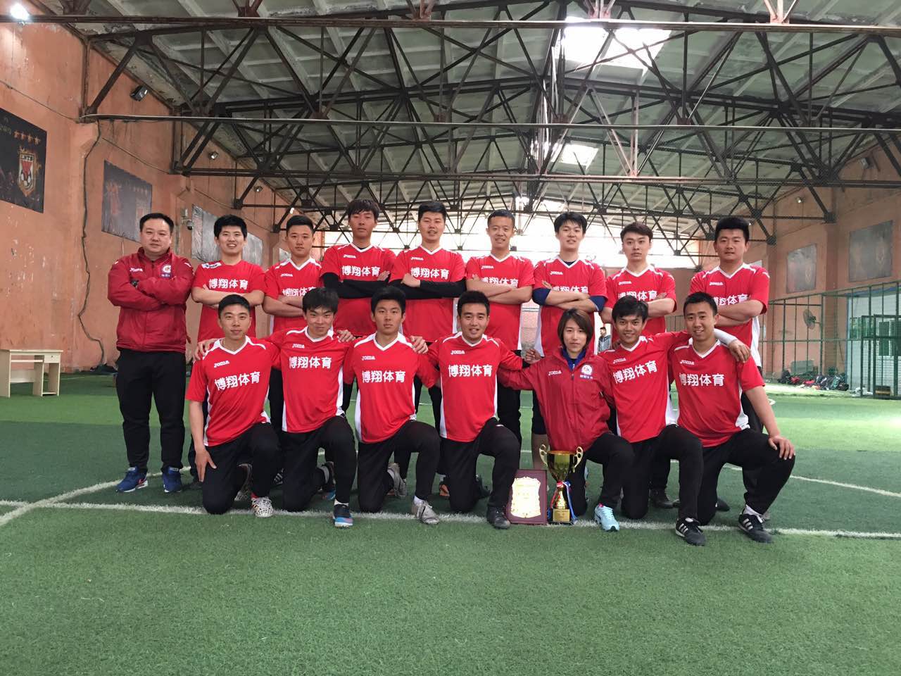 六年级足球比赛日记,六年级的足球赛日记