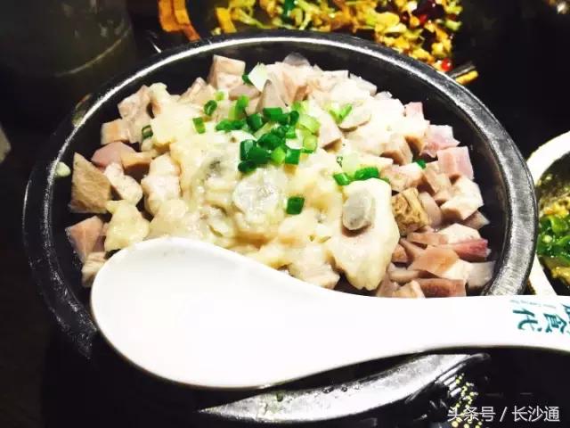 长沙最近比较火爆的菜馆,长沙第二道招牌菜是什么菜