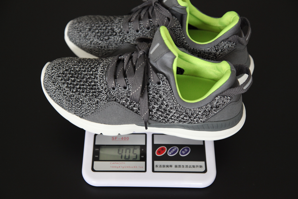 小米freetie超轻运动鞋评测,小米freetie云弹轻跑鞋米家运动鞋