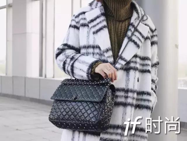 范冰冰手拿包,范冰冰lv包包