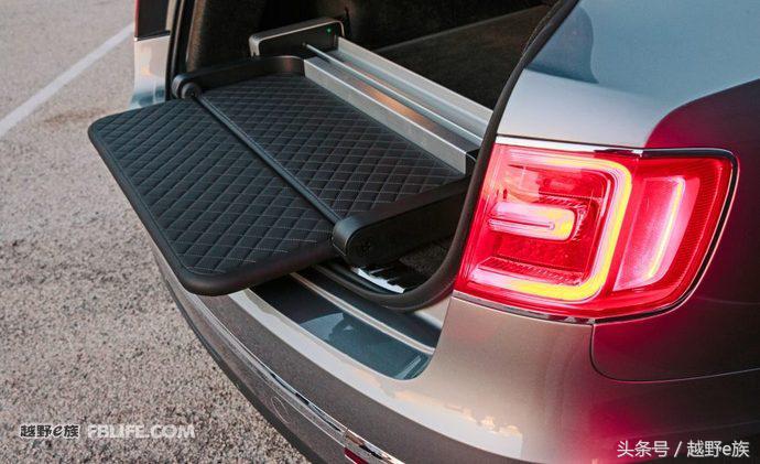 添越vs揽胜大小,添越实车对比揽胜