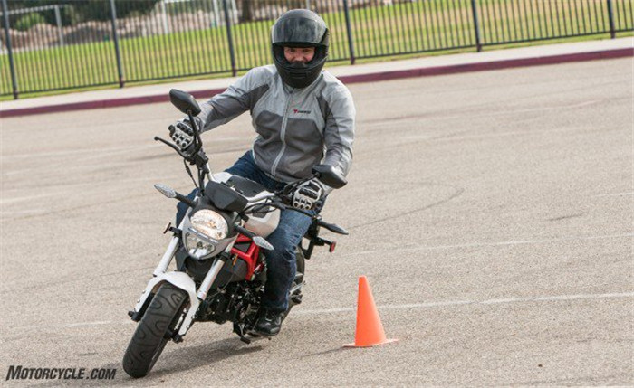 银钢小怪兽是进口机器吗,国产银钢小怪兽