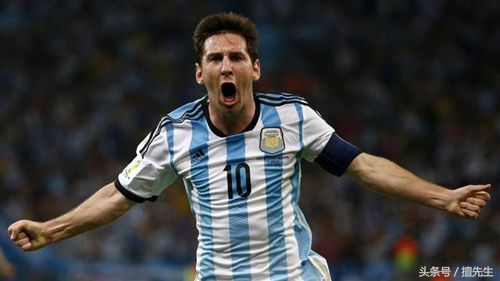 场上的梅西与场下的梅西,主场球迷震撼场面梅西