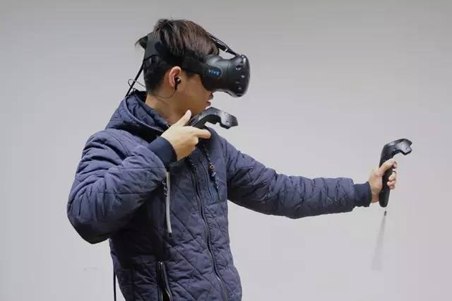 vr测评视频htcvive,htcvivevr官方体验