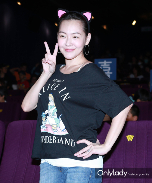 灏弒绌夸簡20骞寸殑琛ｆ湇,灏弒绌跨殑瑁ゅ瓙