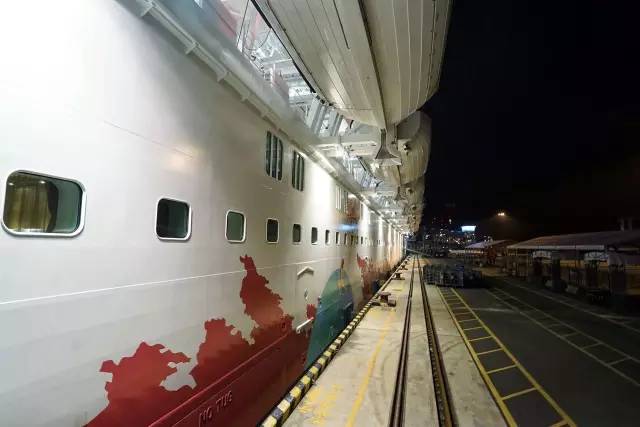 这个传说中的豪华游轮，竟然和我同一天生日