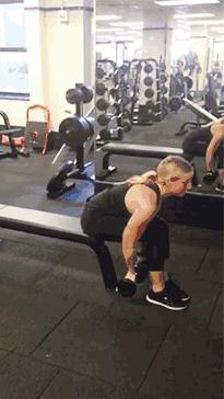 颈椎压迫神经肩背部疼痛,颈肩背部僵硬疼痛是什么原因