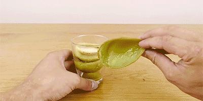 香蕉应该怎样剥,剥香蕉从哪里剥