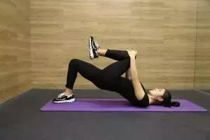 解决腰痛的腰椎锻炼方法,练一下腰椎的操