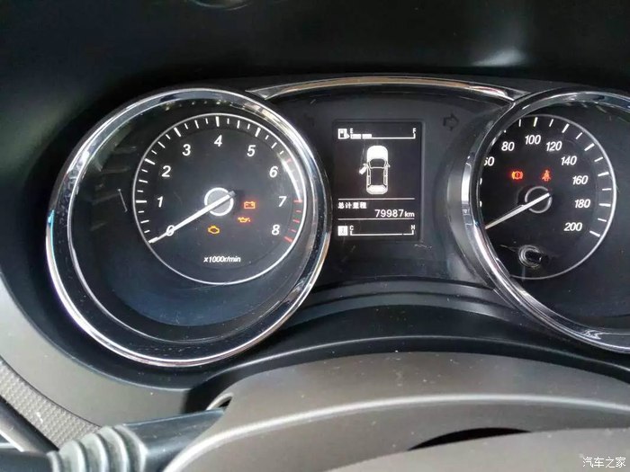 国产神车五菱宏光牛逼视频,国产五菱神车跑秋名山