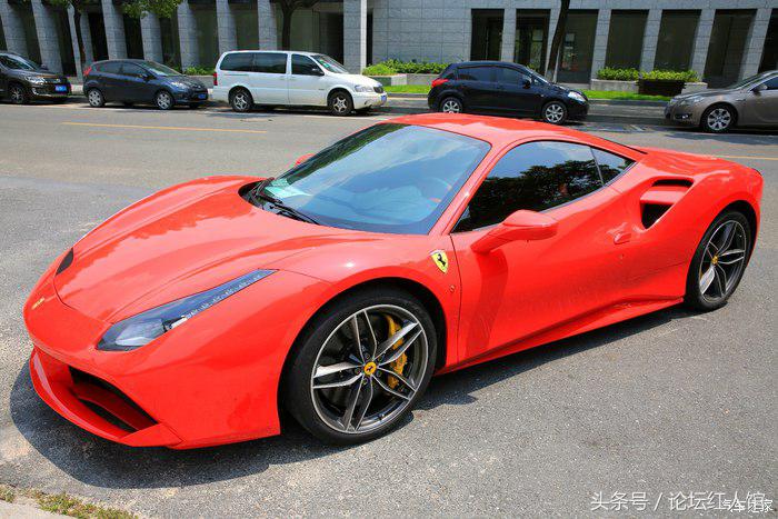 法拉利488评测重装上阵,法拉利488拆车视频