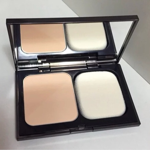 古驰柔滑透亮粉饼050,无印良品保湿柔滑粉饼