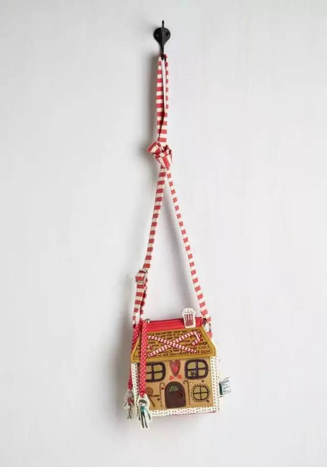 这些大容量包包简单又好看,这些包包不贵却比大牌还好看