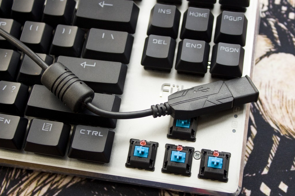 富勒G87S机械键盘,富勒的cherry红轴机械键盘