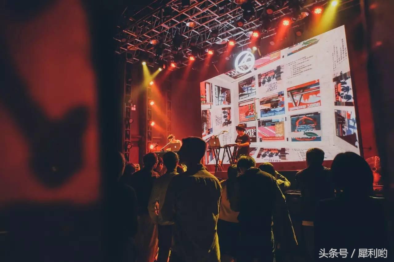 看雷磊和DaveLiang如何用好奇心编织三盒老磁带