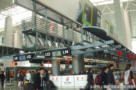 旅行团出国旅游行李要托运吗,出国旅游行李必备物品清单